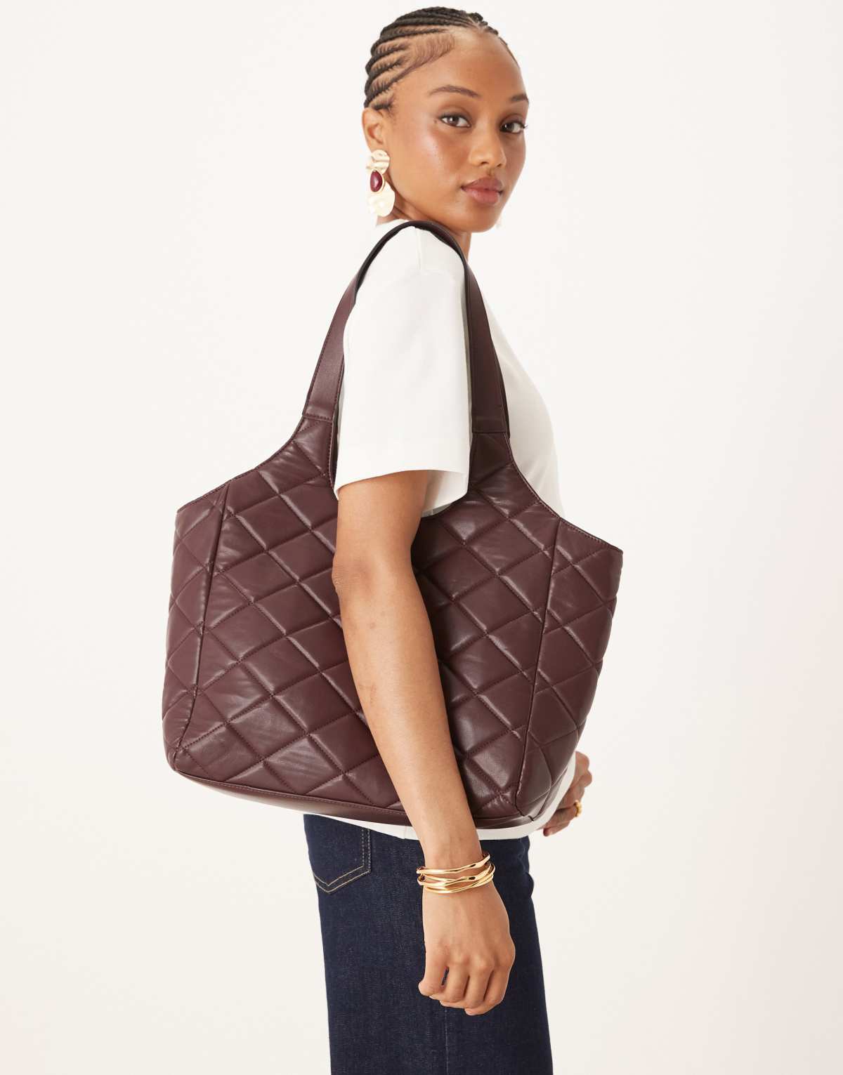 Accessorize quilted shoulder bag in burgundy