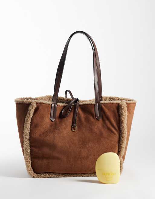 Accessorize reversible shearling tote in cream and tan, 2 of 4