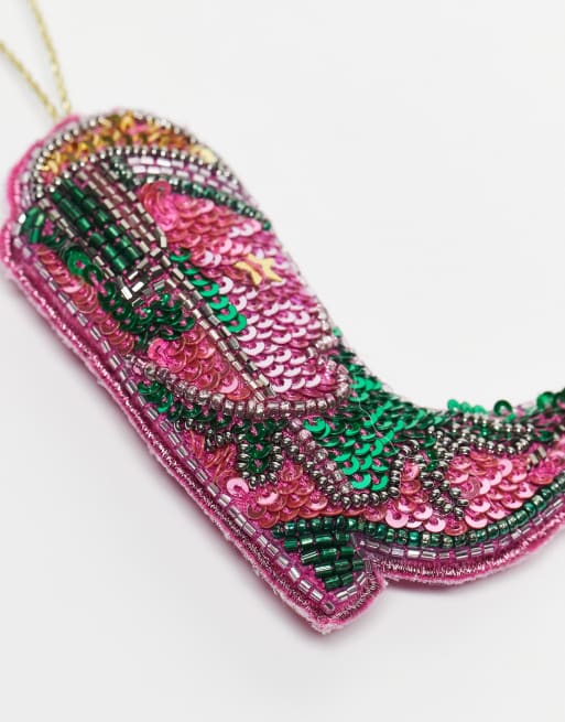 Accessorize – Rosa, utsmyckad julgransdekoration designad som en cowboyboot , 2 av 3