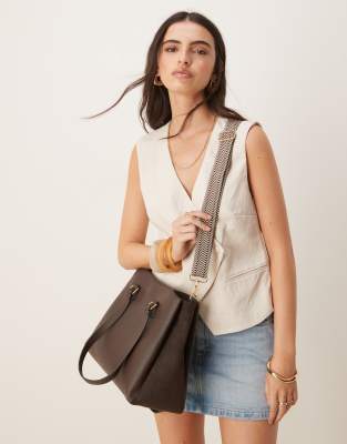 Accessorize - Sac porté épaule en toile et imitation daim - Marron chocolat - view 1