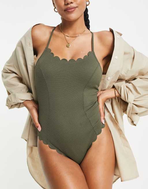 Chilling Poolside Ribbed Scallop One Piece Swimsuit (Green)