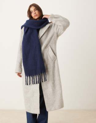 Accessorize - Schmaler, superflauschiger Schal in Marineblau