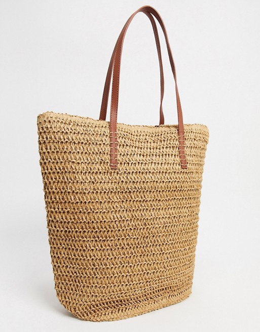 Accessorize shopper bag in straw