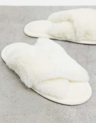 accessorize slippers