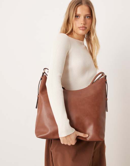 Accessorize slouchy shoulder bag in tan, 3 of 4