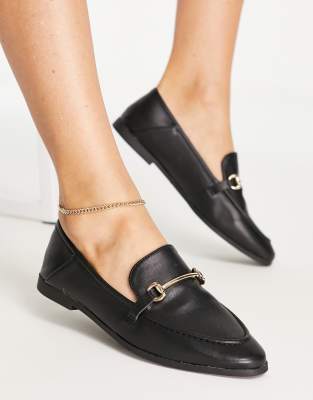 Accessorize snaffle loafers in black