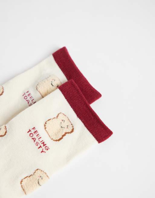 Accessorize – Socken in Cremeweiß und Rot mit „Feeling Toasty“-Slogan, 2 von 3