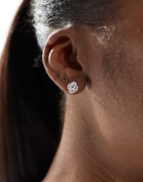 Accessorize – Stiftörhängen med glittrig fyrklöverdesign i pläterat, rostfritt stål - view 1