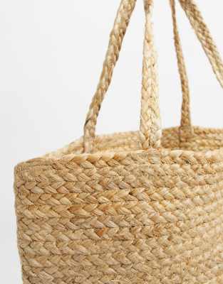 accessorize wicker bag