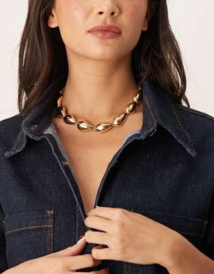 Accessorize teardrop statement necklace in gold φωτογραφία