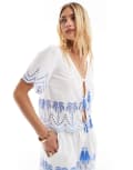 [Accessorize] Accessorize tie front beach shirt with embroidery detail in white XS CREAM
