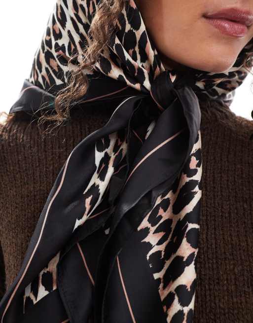 Accessorize - Vierkante sjaal van satijn in luipaardprint, 3 van 4