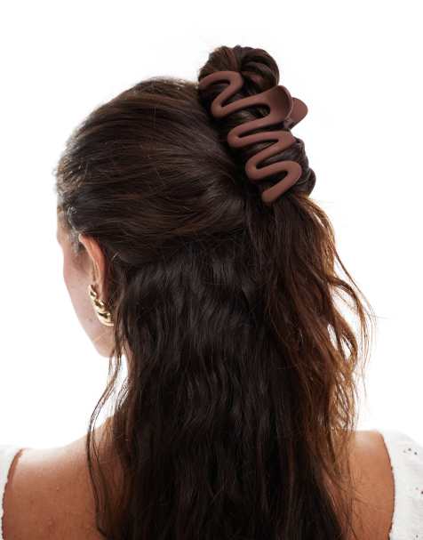 Accessorize XL matte wiggle claw clip in chocolate brown - view 1