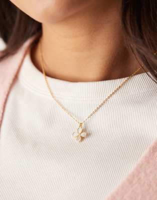 Accessorize Accessorize Z gold plated clover pearl pendant necklace in gold