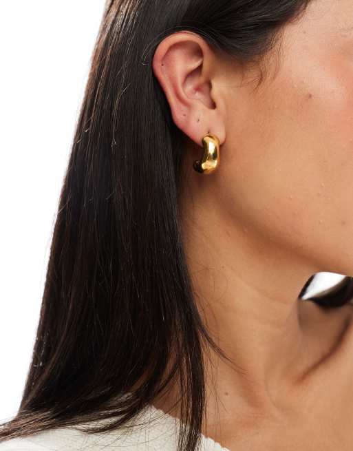 Accessorize - Z - Guldbelagte hoop-øreringe i rustfrit stål med smeltet halvmåne-design
