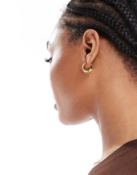Accessorize Z hollow huggie hoop earrings in gold tone - view 1