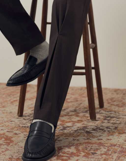 A.Collective box pleat chinos in brown, 4 of 9