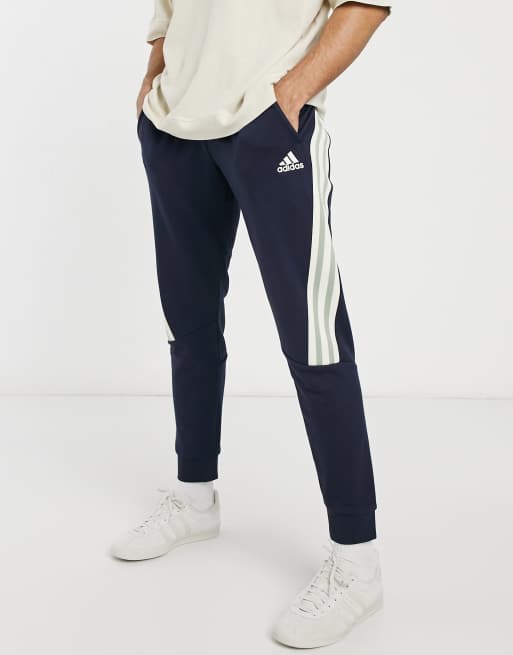 Adidas best sale taped joggers