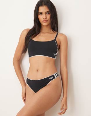 Adidas adicolor comfort flex thong in black