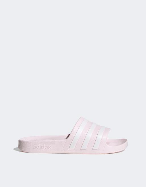 adidas Adilette Aqua Slippers in roze ASOS