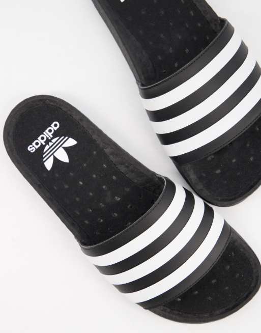 Adidas hot sale slipper kind