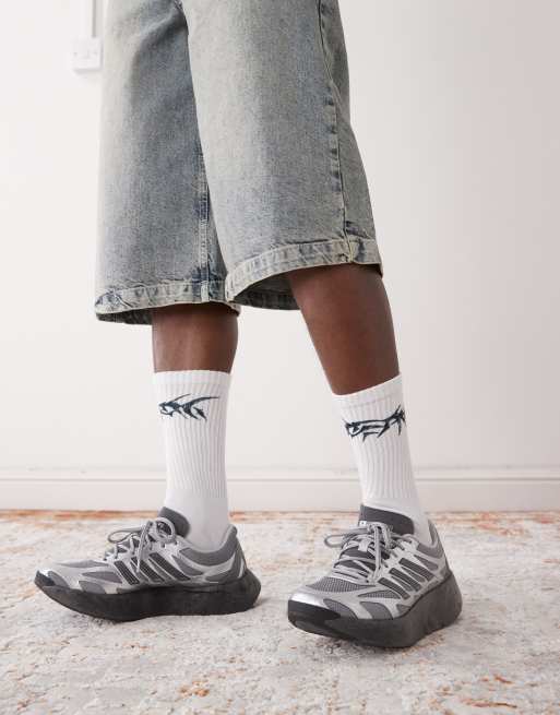 adidas Adizero – Aruku – Sneaker in Metallic-Silber und Schwarz, 5 von 5