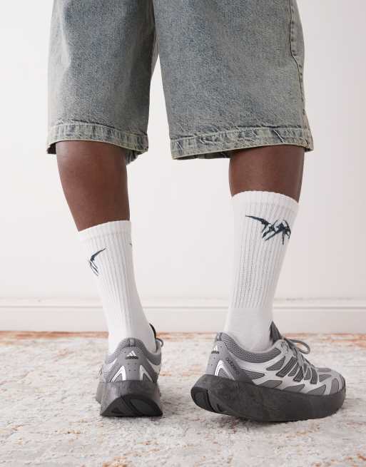 adidas - Adizero Aruku - Sneakers argento metallizzato e nere | ASOS