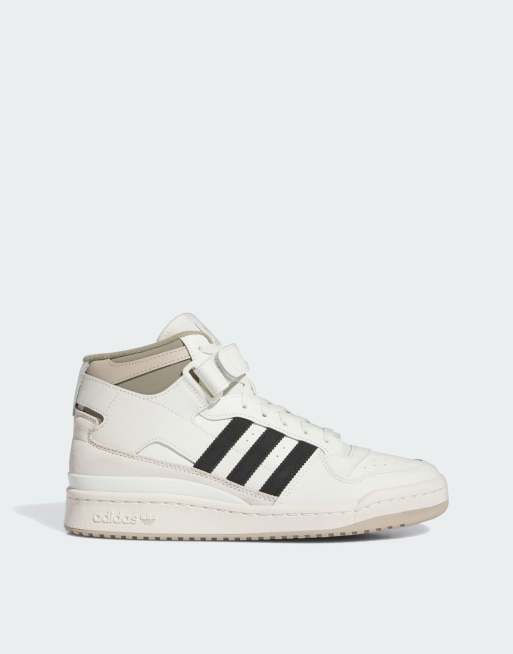 adidas - Basketball - Forum - Sneakers in gebroken wit en zwart