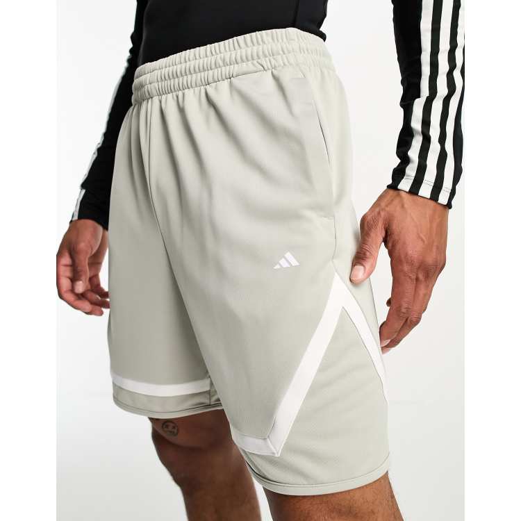 Short adidas clearance basketball