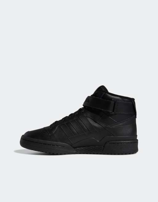 Black best sale basketball trainers