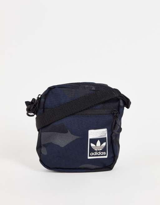 Adidas camo outlet pouch