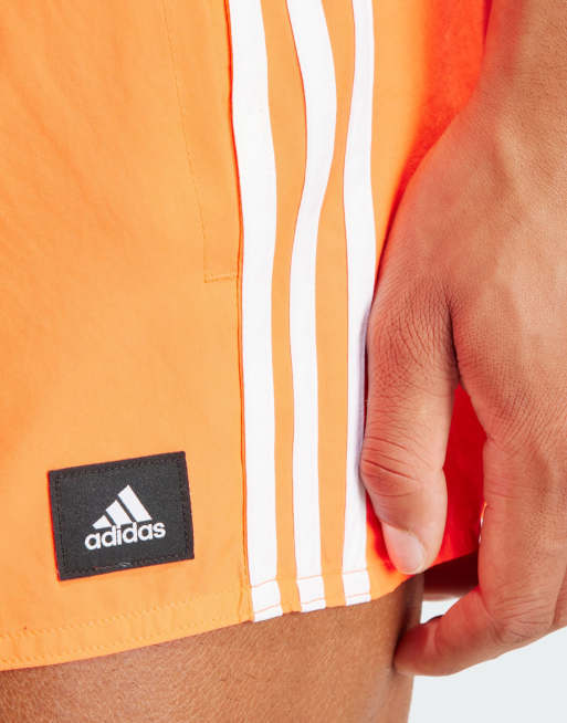 adidas – CLX – Sehr kurze Badeshorts in Rot mit 3 Streifen, 2 von 4