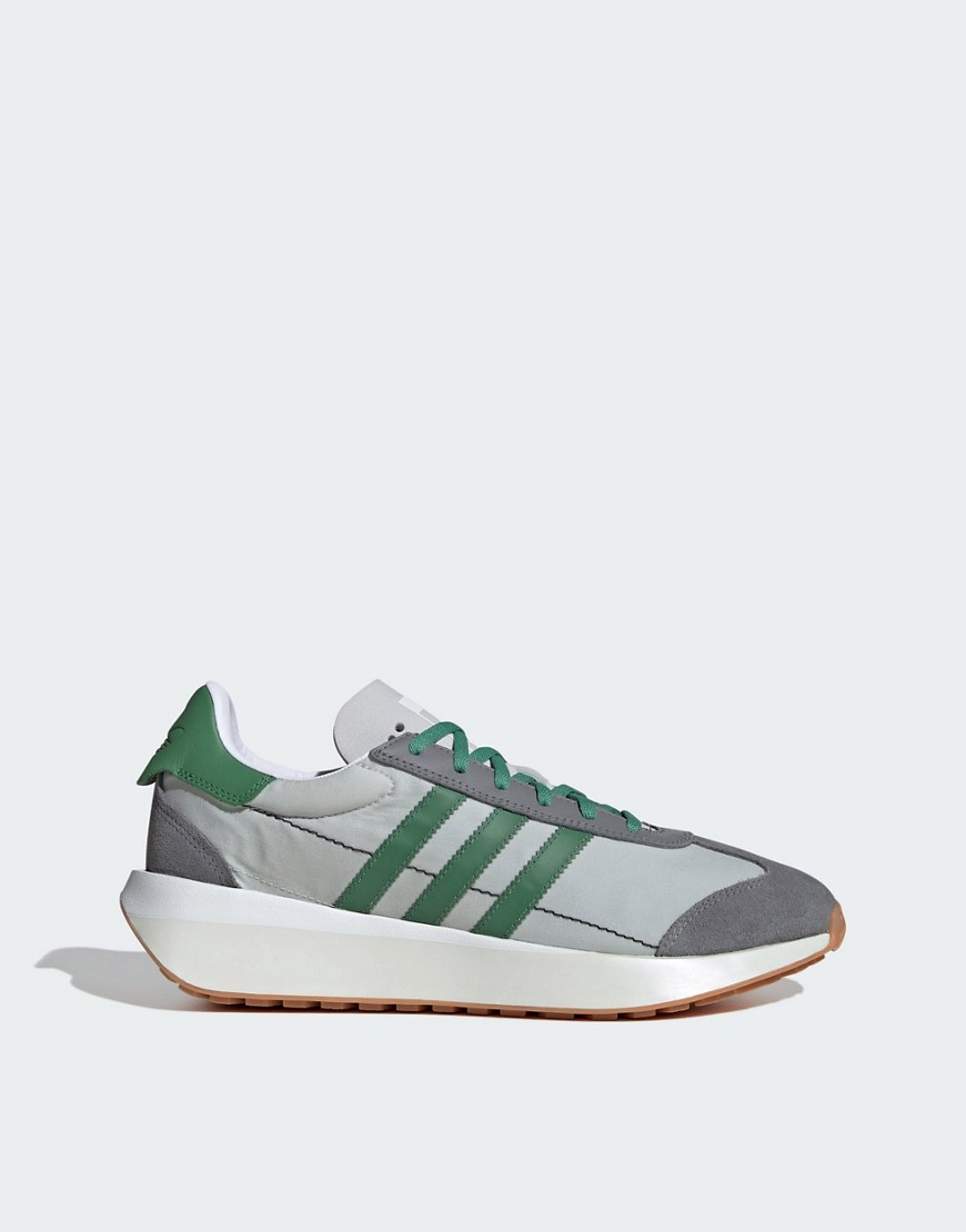 adidas Country XLG trainers in Grey