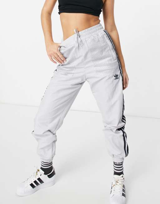 cuffed gray sweatpants