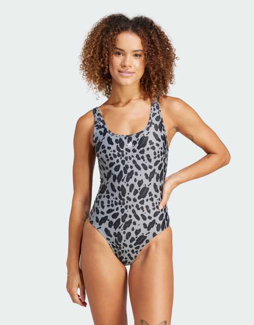 adidas - Essentials - Badpak met U-hals achter en dierenprint in zwart