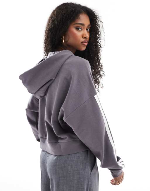 adidas Essentials - Felpa con cappuccio grigio strata e bianca in spugna con zip corta e 3 strisce, 3 di 4
