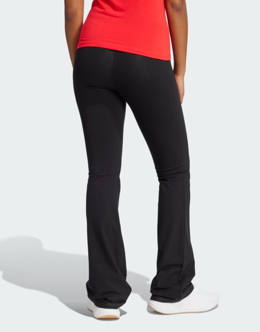adidas – Essentials – Svarta och vita, utsvängda leggings med liten logga, 2 av 4