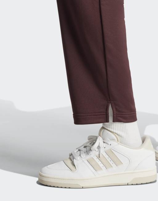adidas Essentials – Trainingsanzug in Warm Clay mit linearem Detail, 3 von 4