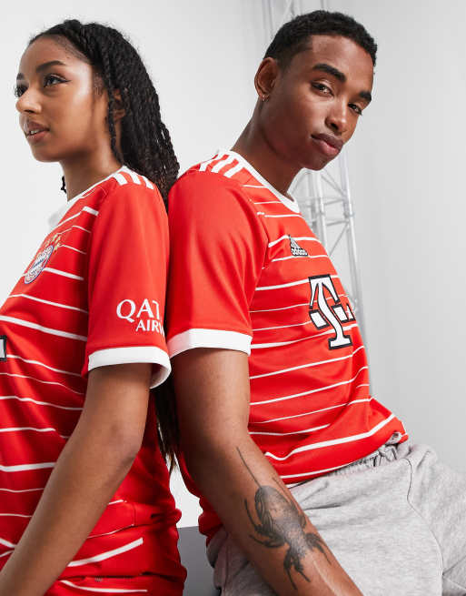 The new FC Bayern home shirt for 2022/23