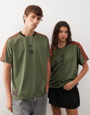 adidas performance adidas Football FC Bayern Munich Icon jersey in green black and red