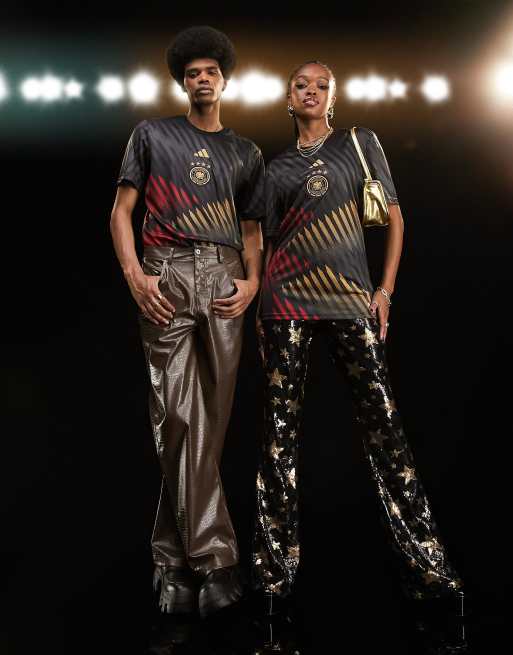 adidas Football - Germany World Cup 2022 Pre-Match - Sort T-shirt