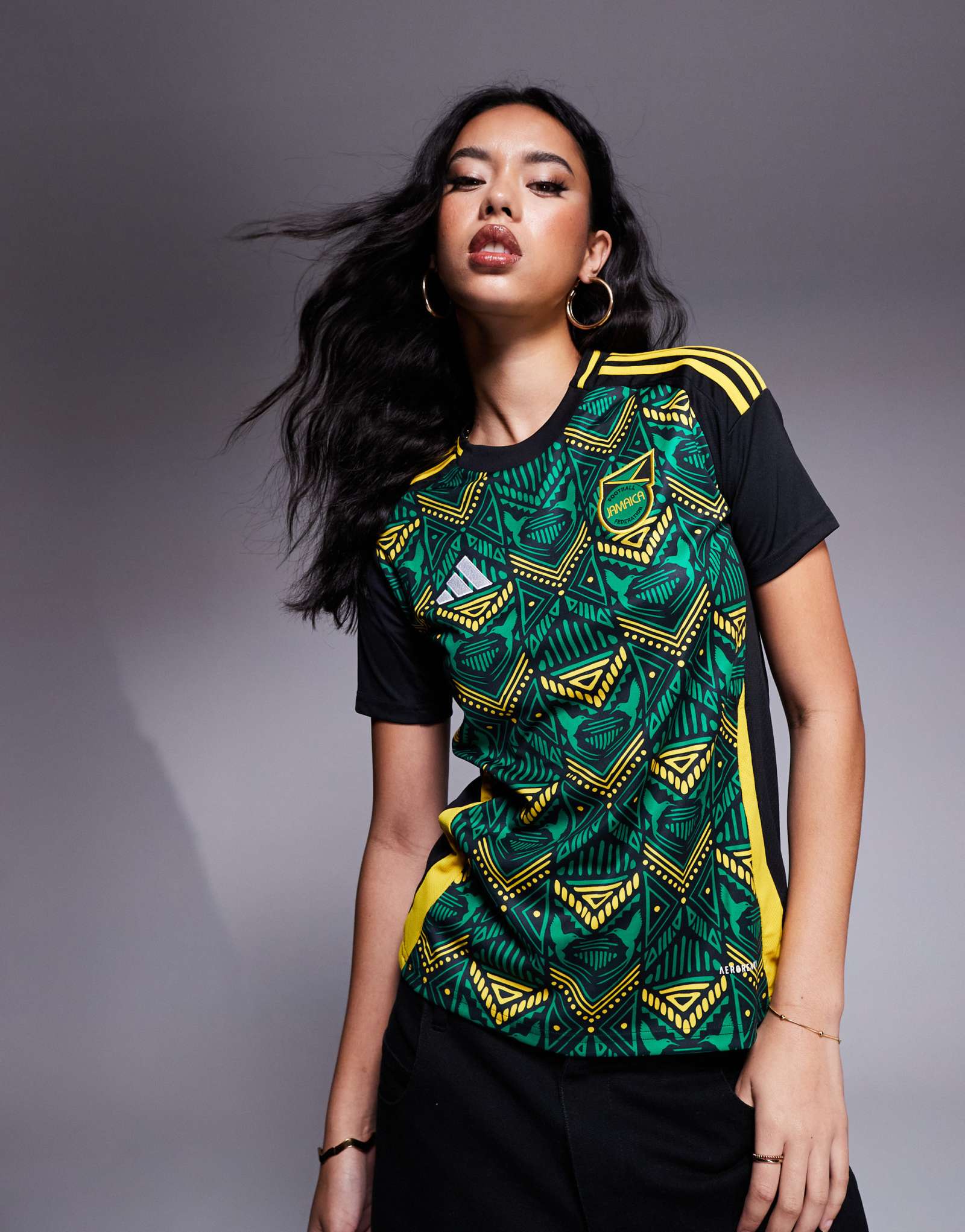 Домашняя футболка adidas Football Jamaica 2024/2025 унисекс черного цвета