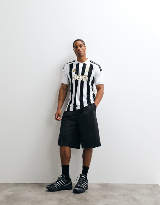 adidas Football – Juventus 26/27 – Heimtrikot in Weiß mit schwarzen Streifen, 3 von 5