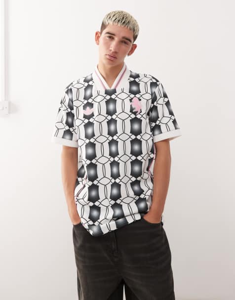 adidas Football Juventus LF jersey in black and white