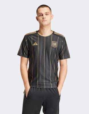 205905739-1-black