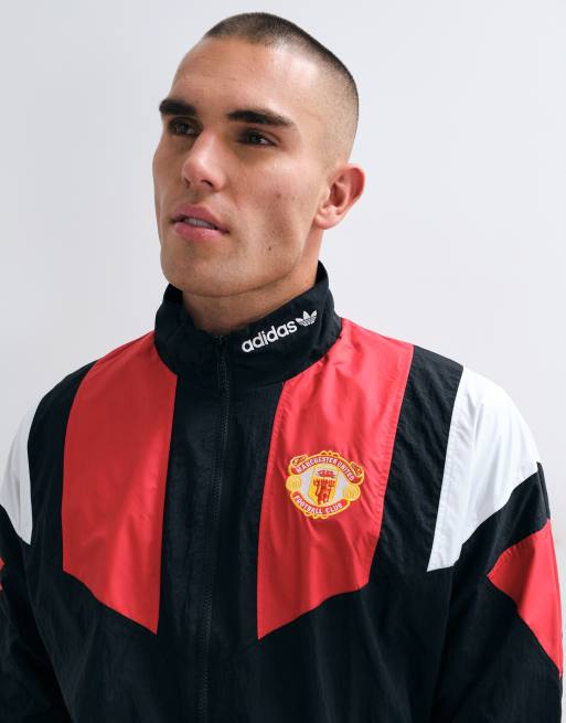 adidas Football Manchester United 26/27 EQT tracktop nero e rosso, 3 di 5