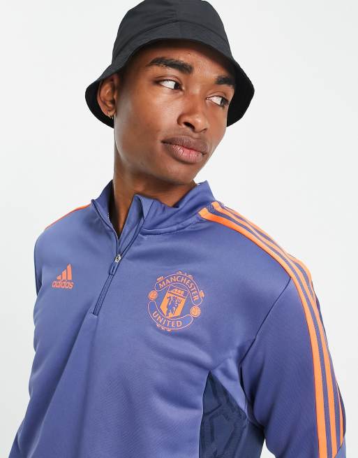 adidas Football – Manchester United FC 2022/23 Player – Trainingsoberteil in Marineblau mit kurzem 1/4-Reißverschluss 
