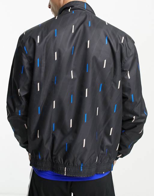 adidas Football Manchester United reversible anthem jacket in black, 2 of 4