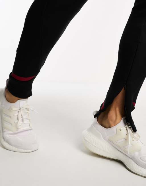 adidas gazelle silver green womens Manchester United Ultraboost Clima Shoes