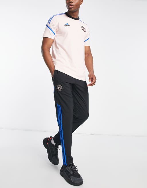 man utd pink training kit